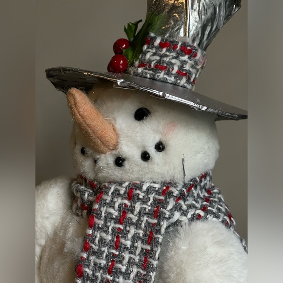 White and Silver Snowman - Picture 2 of 16